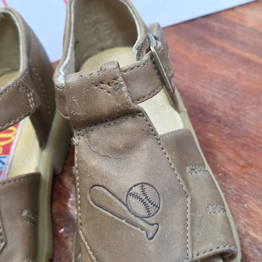 McKids Home Run Brown Baseball T-Strap Sandals Boy's Kid's Size 8.5 Vintage Y2K